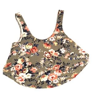 💥SOFT & SEXY Floral Crop Top